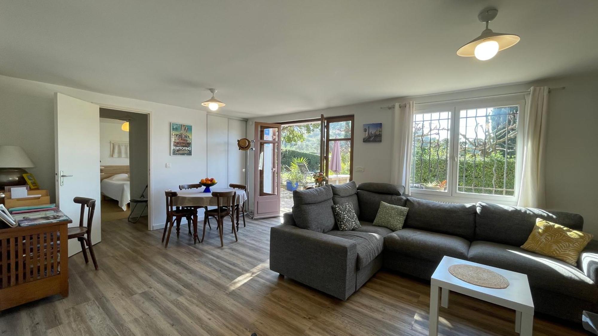 Large Private Garden, Quiet 2-Bedroom Apartment, Air Conditioning, Wifi, Parking Cassis Luaran gambar