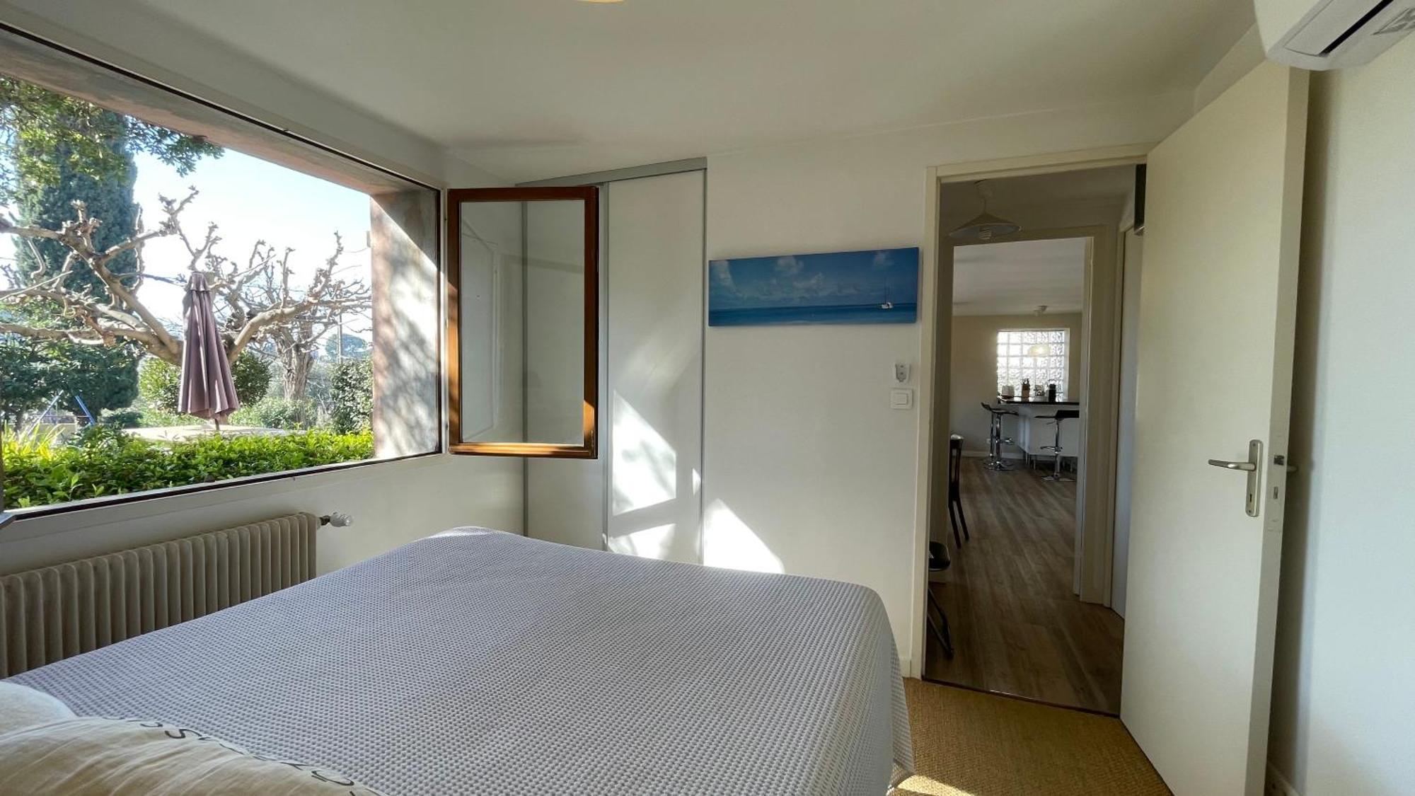 Large Private Garden, Quiet 2-Bedroom Apartment, Air Conditioning, Wifi, Parking Cassis Luaran gambar
