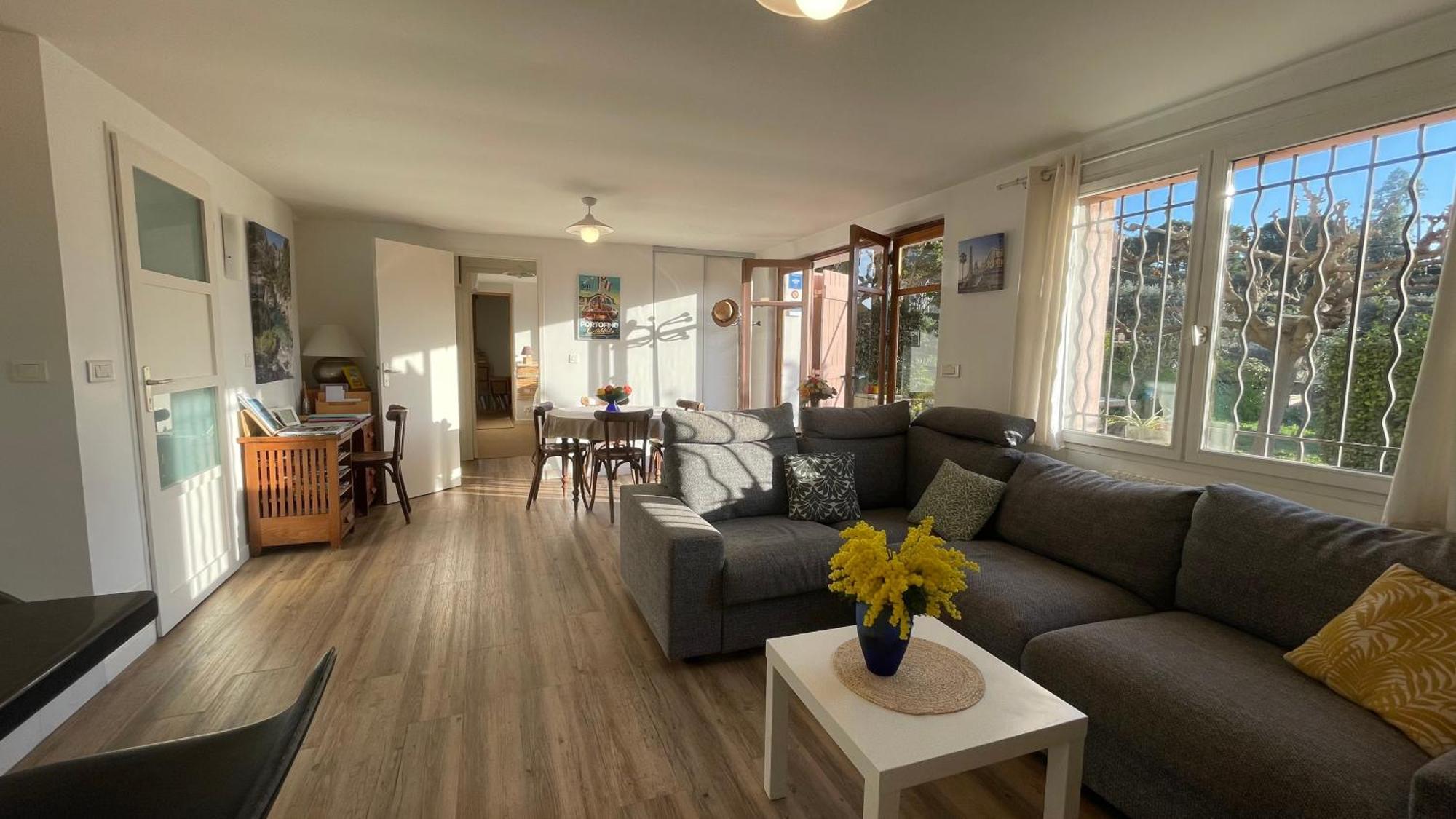 Large Private Garden, Quiet 2-Bedroom Apartment, Air Conditioning, Wifi, Parking Cassis Luaran gambar