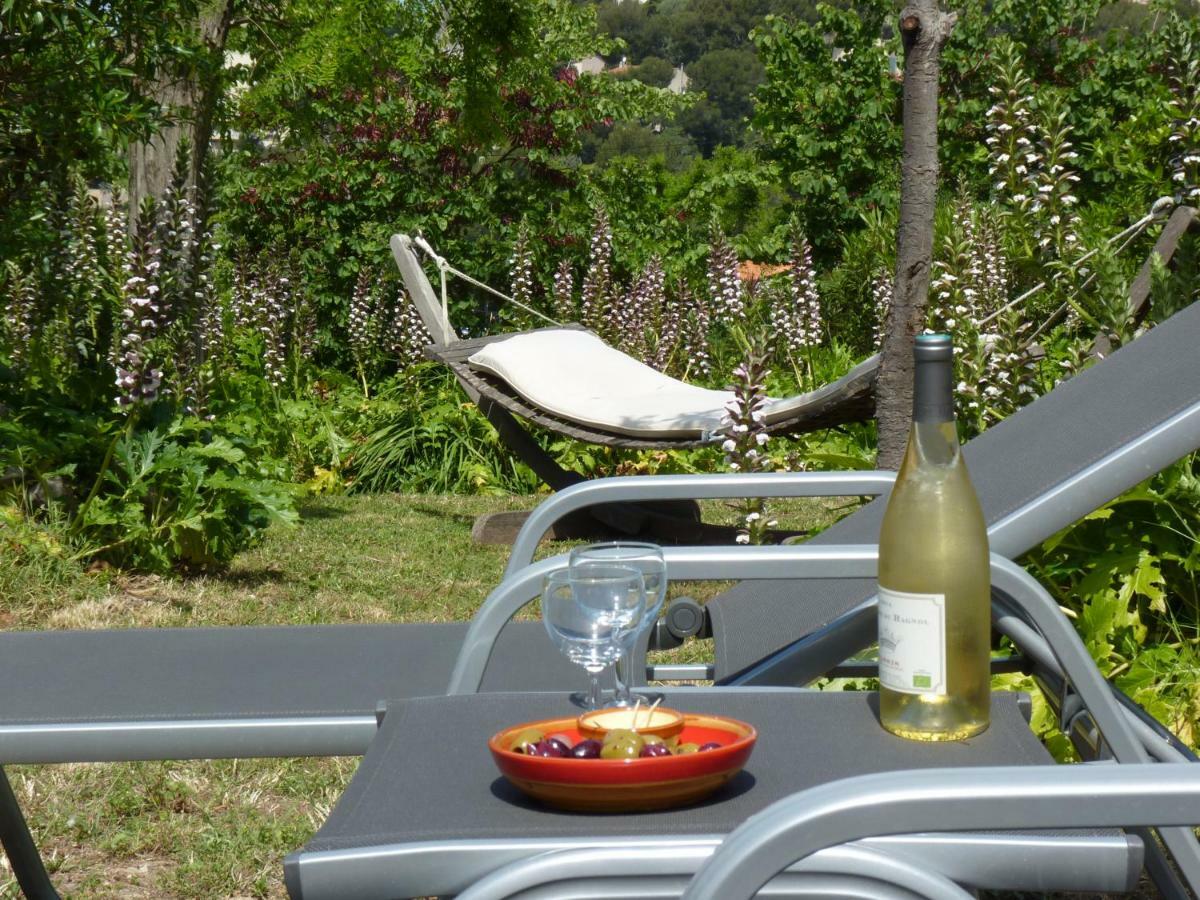 Large Private Garden, Quiet 2-Bedroom Apartment, Air Conditioning, Wifi, Parking Cassis Luaran gambar